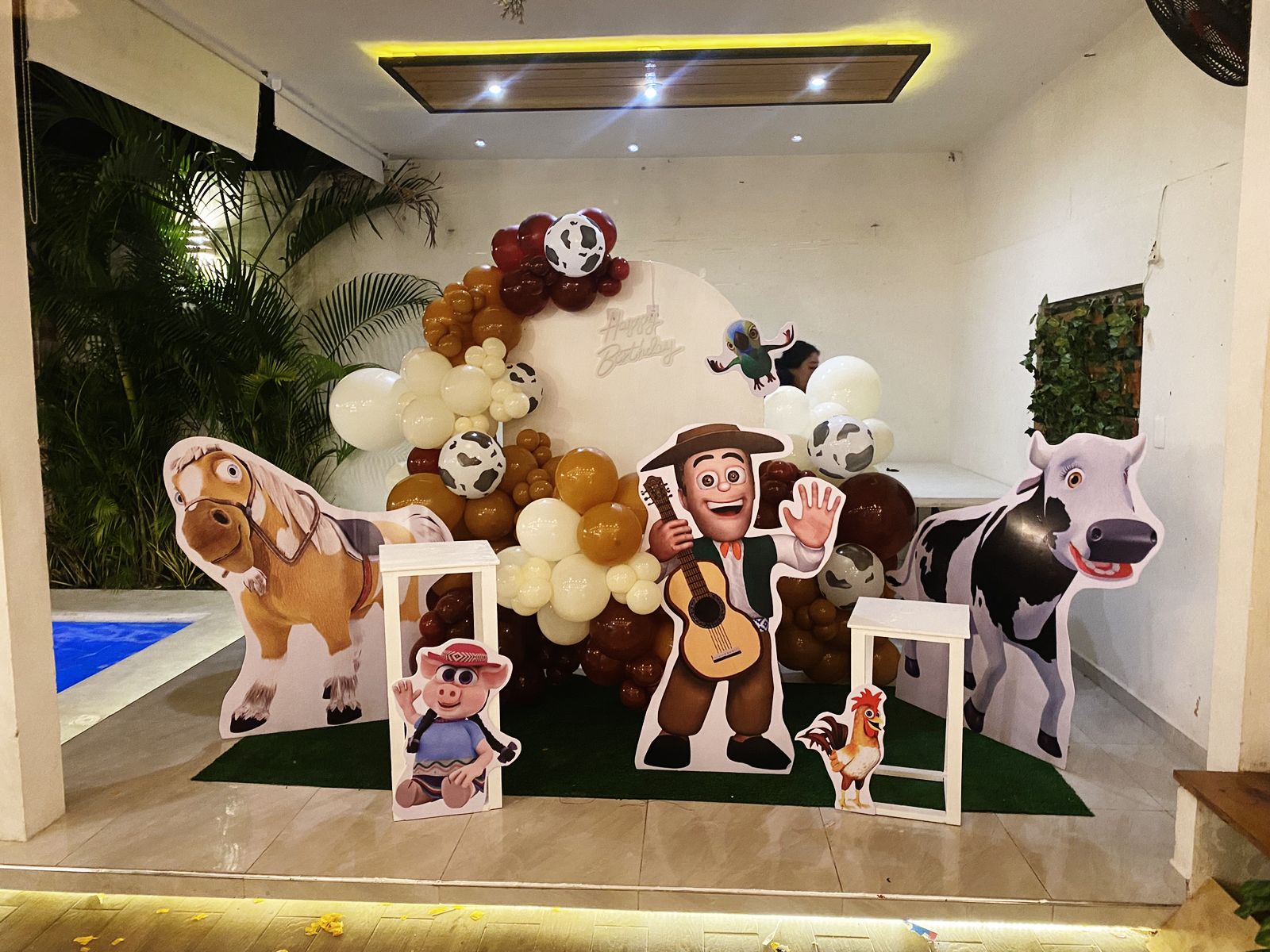 Decoraciones temáticas y personalizadas